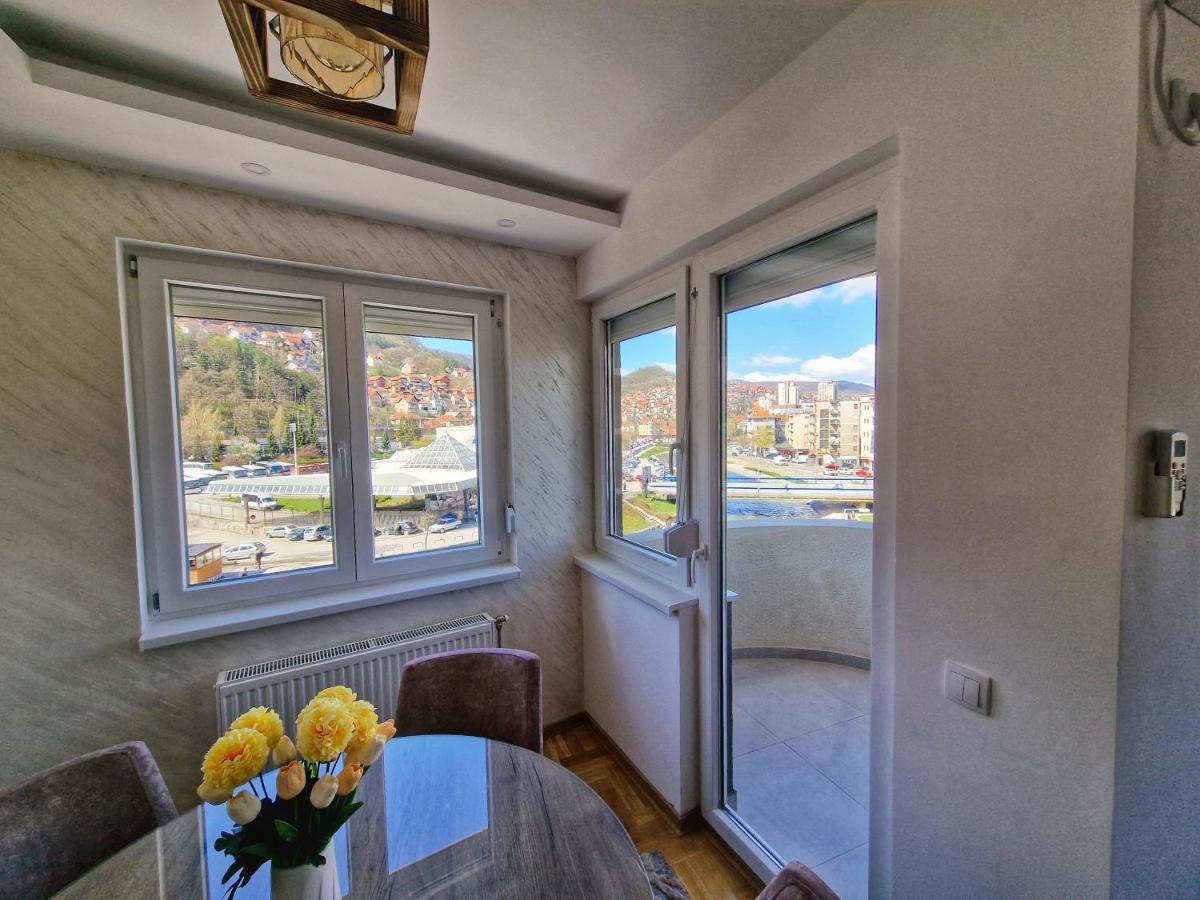 Apartman Dionis 우지체 외부 사진