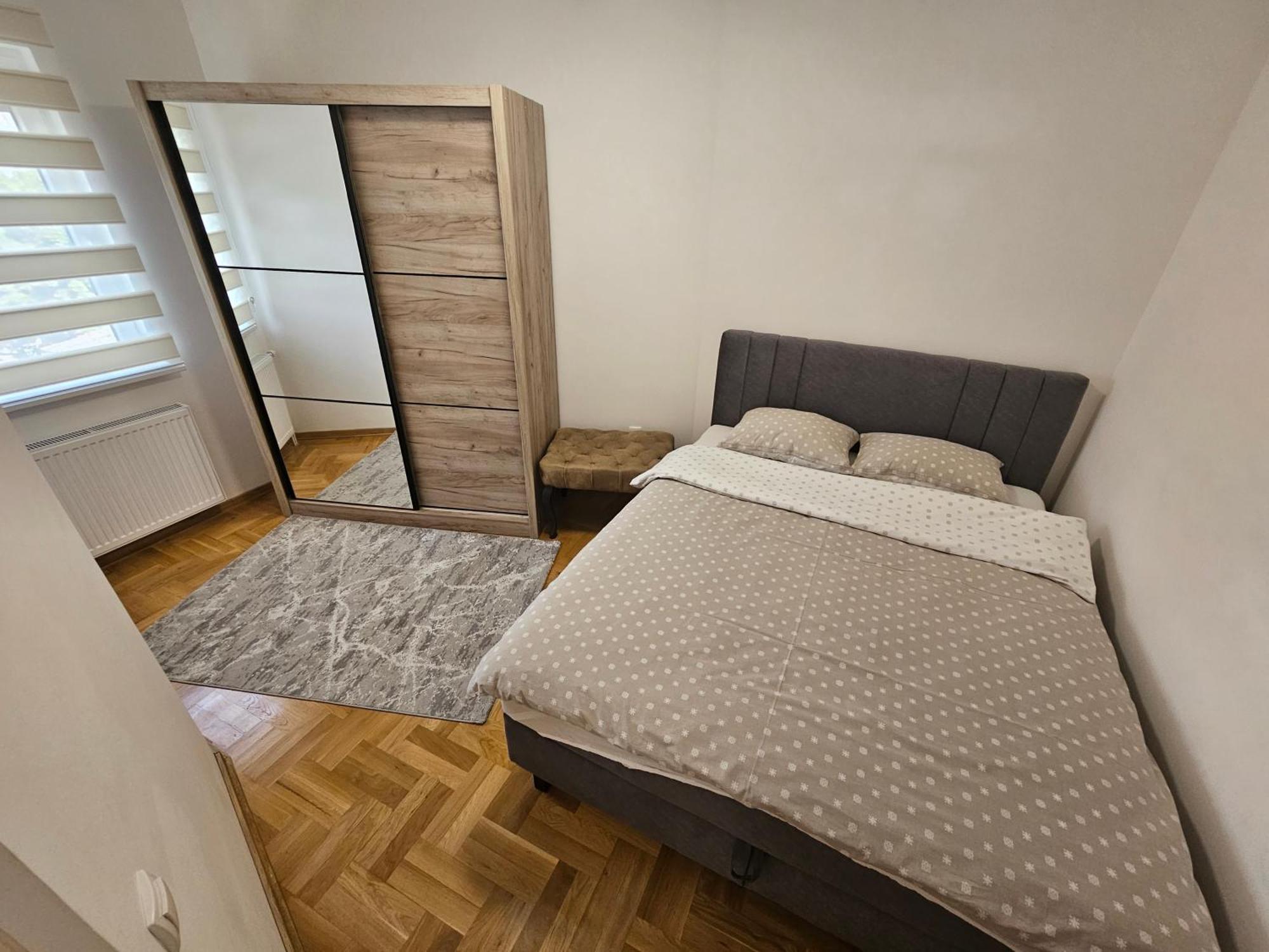 Apartman Dionis 우지체 외부 사진